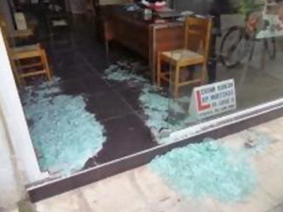 «Μπούκαραν» διαρρήκτες σε Σχολή Οδηγών στα Τρίκαλα