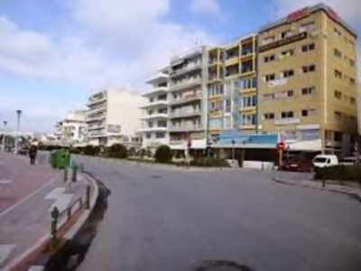 Τρεις αυθαίρετες κατασκευές θα ξηλωθούν από την παραλία του Βόλου