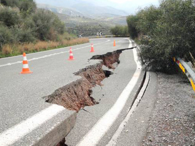 Καθίζηση έχει υποστεί ο δρόμος προς Αρχαία Νεμέα