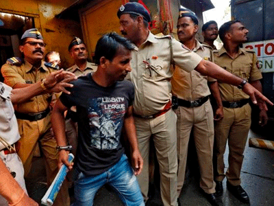 Ινδία: Ισόβια σε τέσσερις βιαστές