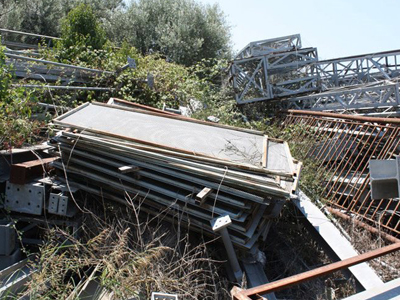 Ηλεία: Σπείρα ανηλίκων έκλεβε σχάρες και κάγκελα