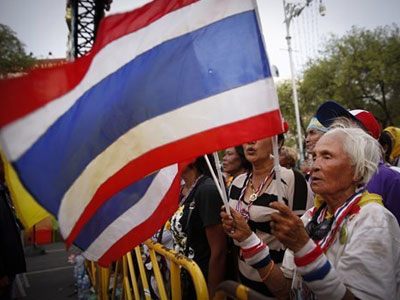 Μπανγκόκ: Έκρηξη βόμβας σε διαδήλωση με δύο νεκρούς και 21 τραυματίες