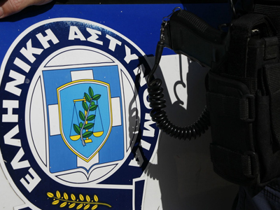 Πήγε να βγάλει ταυτότητα και συνελήφθη