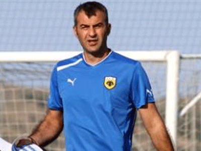 Ψάχνει δεξί μπακ και επιθετικό