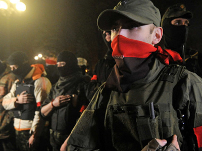 Ο ουκρανός υπερεθνικιστής ηγέτης απειλεί με πόλεμο τους φιλο-ομοσπονδιακούς