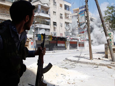 Δεκάδες νεκροί σε επιδρομές και επιθέσεις σε Δαμασκό και Χαλέπι