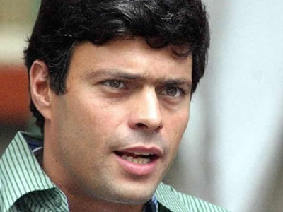 Βενεζουέλα: Ένταλμα σύλληψης για τον ηγέτη της αντιπολίτευσης