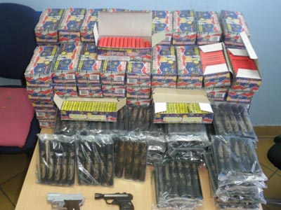 Καλάβρυτα: Συνελήφθη 40χρονη με 1791 κροτίδες