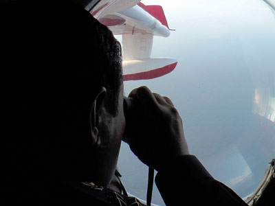 Boeing: Περιορίζουν τις έρευνες σε 77.580 τετραγωνικά χιλιόμετρα