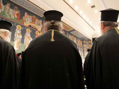 Θεσσαλονίκη: Συνελήφθη 55χρονος που εξαπατούσε κληρικούς Θεσσαλονίκη: Συνελήφθη 55χρονος που εξαπατούσε κληρικούς