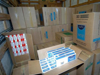 Συλλήψεις για λαθραία τσιγάρα στη Μυτιλήνη