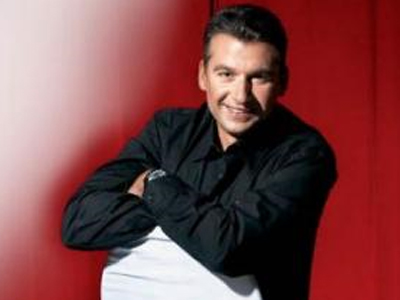 Δύσκολο να ξεφύγει από… μια ξανθιά!