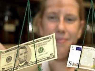 Ισοτιμίες νομισμάτων- δολαρίου στις 24.00