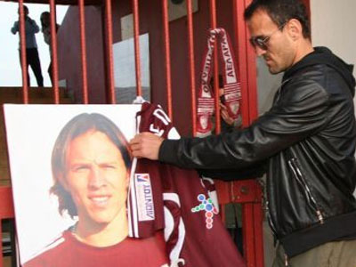 ΑΕΛ: Αφιερωμένο στον Ντε Νιγκρίς το ματς με την Καβάλα