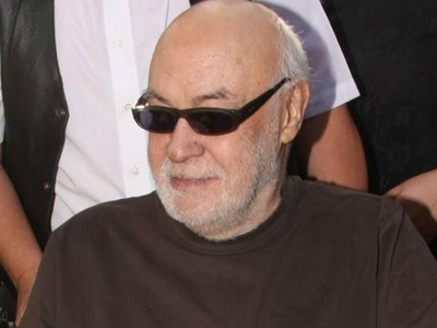 Στο πλευρό του Μπάρκουλη