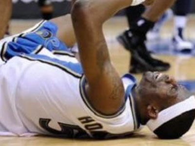 Ουίζαρντς: Τέλος η σεζόν για Χάουαρντ