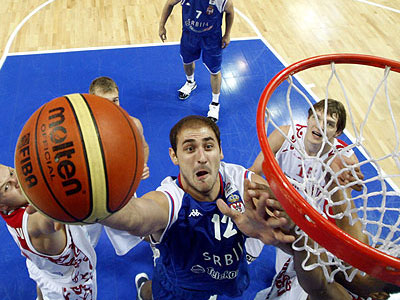 Στα ημιτελικά του Eurobasket η Σερβία, 79-68 την Ρωσία