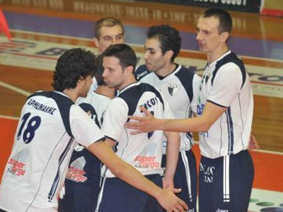 Μόνη πρώτη η ΕΑ Πατρών, 3-0 σετ τον Άρη