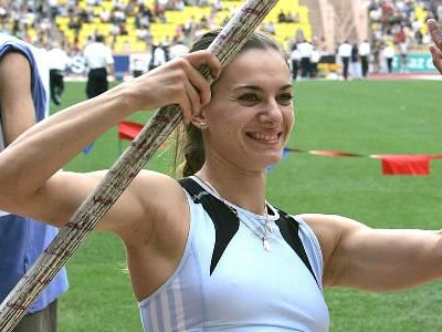 Βerlin 2009: Άκυρη η Ισινμπάγεβα, «χρυσή» η Ρογκόφσκα