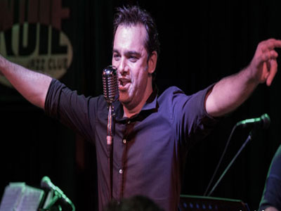 Αναβολή της παράστασης «Sing, sing, sing»