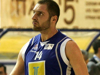 «Να παλέψουμε για την τρίτη θέση»