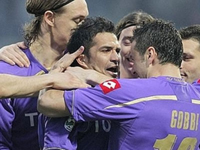 «Περίπατος» για τη Φιορεντίνα, 3-0 τη Τζένοα