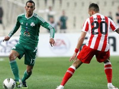 «Χορός» κατασκόπων στις εξέδρες της Λεωφόρου