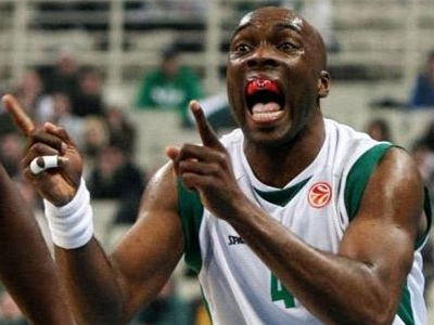 Ντόμερκαντ: «Έπαιξα και για τον Ολυμπιακό»