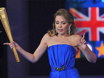 Οι διάσημοι που θα κουβαλήσουν την Ολυμπιακή φλόγα