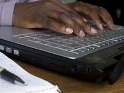 Οργή για την καταδίκη blogger στην Αίγυπτο