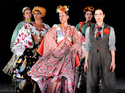 Οι «Εκκλησιάζουσες» στην Αττική