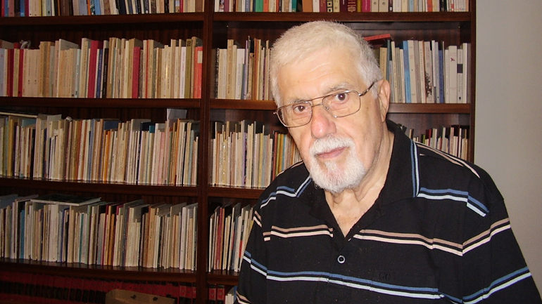 Πέθανε ο ποιητής Ορέστης Αλεξάκης