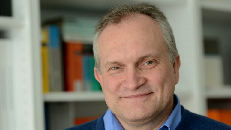 Γερμανός «σοφός»: «Η Αθήνα φαίνεται σχεδόν να προκαλεί ένα Grexit»