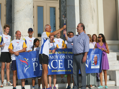 Υποδοχή δρομέων του PEACE RUN INTERNATIONAL στον Πειραιά