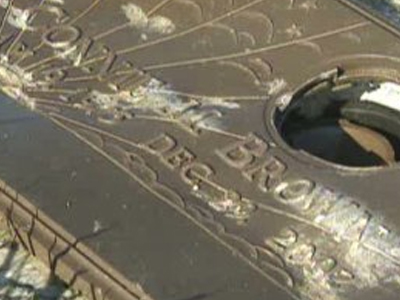 Kαι βάνδαλος… και ιερόσυλος