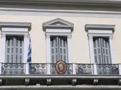 Συνεχές ωράριο την Τρίτη για τα καταστήματα της Πάτρας