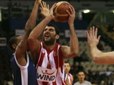 Ολυμπιακός: Αμφίβολος ενόψει ΠΑΟ ο Μπουρούσης