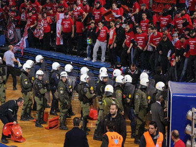 Συλλήψεις για τα επεισόδια στον τελικό Κυπέλλου μπάσκετ