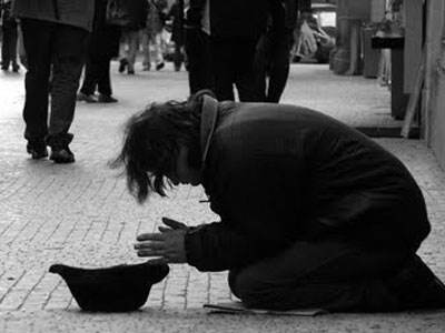 «Αγόραζαν» αναπήρους για 500 ευρώ