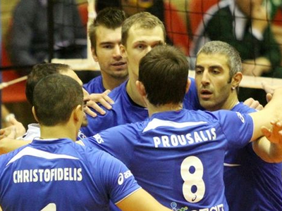 Το «ευχαριστώ» του Ηρακλή προς τον Φοίνικα Σύρου