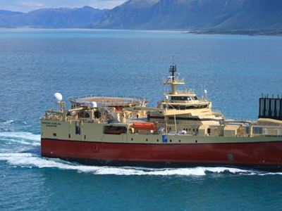 Στην Πάτρα το σκάφος για τις γεωφυσικές έρευνες