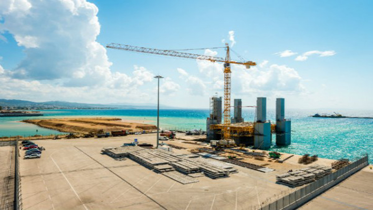 «Παγώνουν» τα έργα στο νέο λιμάνι της Πάτρας