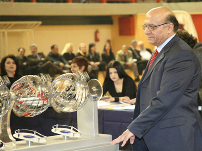 Κληρώνονται οι εργατικές κατοικίες στο Καρλόβασι Σάμου