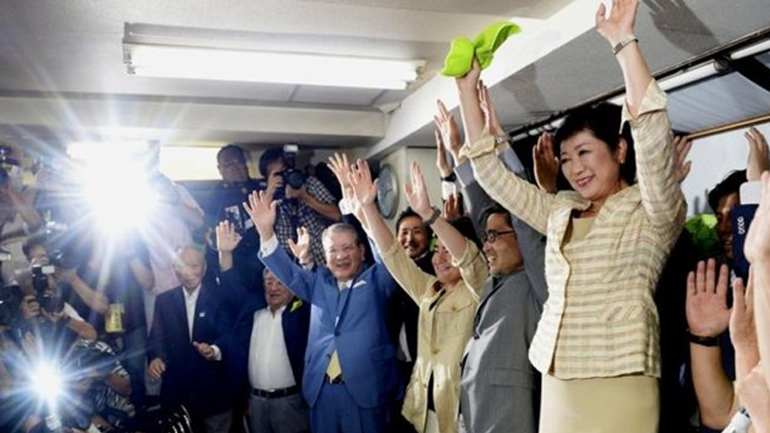 Η 64χρονη Γιουρίκο Κόικε εξελέγη κυβερνήτης του Τόκιο