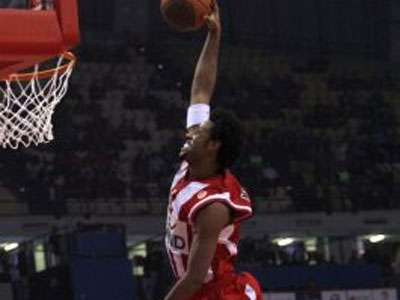 Έκανε «περίπατο» στη Λάρισα ο Ολυμπιακός