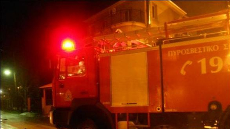 Πυρκαγιά σε ακατοίκητο κτήριο στην αθήνα