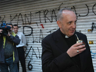 Δημοφιλέστερος «πολιτικός» ο πάπας στις μηχανές αναζήτησης