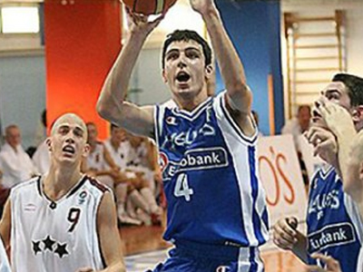 Ολυμπιακός: Κατσίβελης πενταετίας