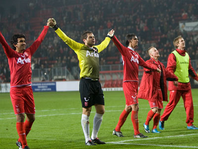 Ολλανδία: Συνέχισαν με νίκες Τβέντε και Άγιαξ