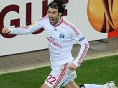 «Ξελάσπωσε» το Αμβούργο ο  Φαν Νίστελροϊ